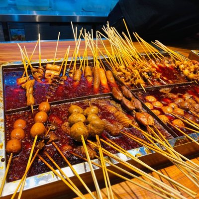 Qian Bai Wei Skewered Hot Pot (Gexin South Road No. 2 Courtyard Store)