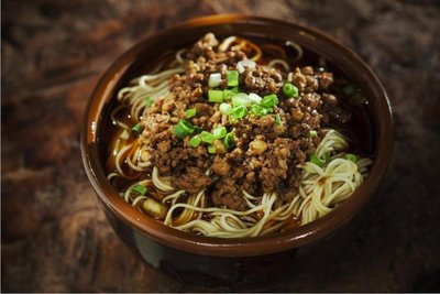 Old Grandma's Noodle Stall (Bai Rong World Trade Center Store)
