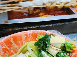 Old Li Spicy Hand Pulled Noodles (Anlu Linzhong Street Branch)