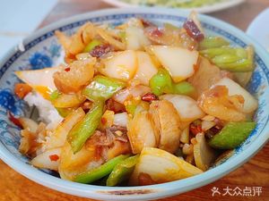 Dongbei Bet Bone House (on Xinzhuan Road)