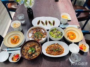 Garden Restaurant - Zhong Cuisine
