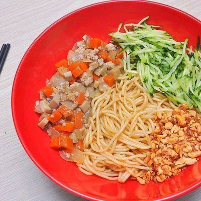 Bao Zou De Rou Jiang Mian - Spicy Meat Sauce Noodles (Shunyi Store)
