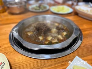 Old Cheng One-Pot Lamb Shanks (Jin Xin Yuan Branch)