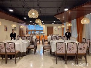 Long Xiang Emotional Restaurant