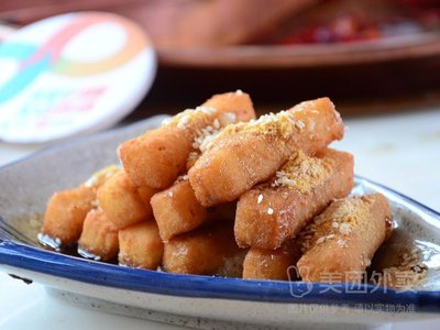 Chengdu Small Eats (West San Huan Middle Road Auxiliary Road Branch)