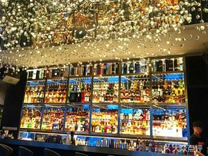 Lazy Lazy Bar & Whisky Craft Beer