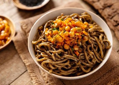 He Wei Banmian Spicy Hot Pot