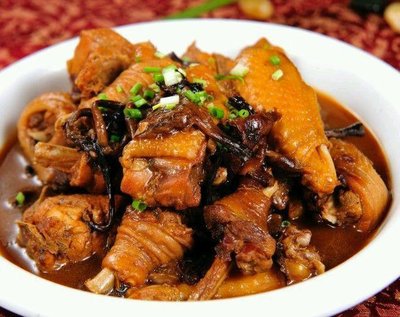 Dōngběi Tèwèi Shǒu Sī Kǎo É (Sūzhōu Jiē Diàn)