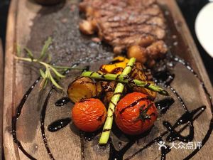 Chatter Garden Food Plaza (Xidan Macy's Store)