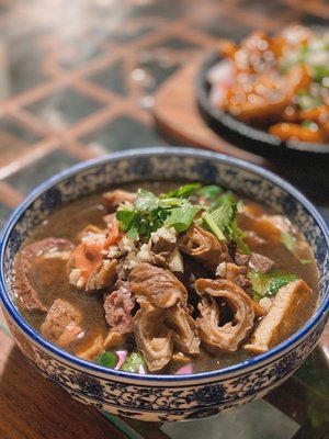 Ba Tia Yi Hao Restaurant (West Fourth Branch)