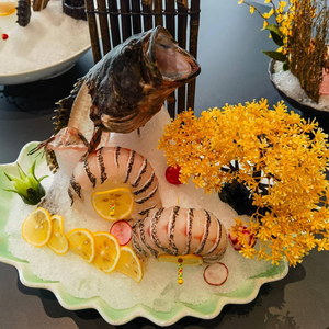 Pu Yue Lan Ting · Seafood Tea Hot Pot · Xiang Cuisine Fusion Cuisine