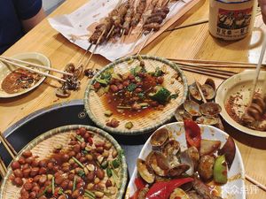 Xiao Ban Deng Northeast Barbecue (Huayuan Xihongshi Store)