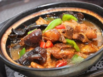 Yellow Braised Chicken with Pickled Fish (Hongmen Lejia Store)
