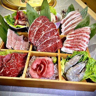 Hefeng Jingzhi Sushi & Chongqing Grilled Meat (Song Zhuang Branch)