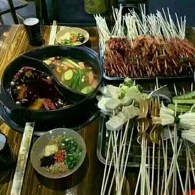 Guan County Mama Chuanshan Hot Pot (Xin Zhongjie Store)