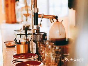 METAL HANDS (Wudaoying Store)