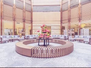 Yisheng Garden Conference Center · Lakeview Cafe