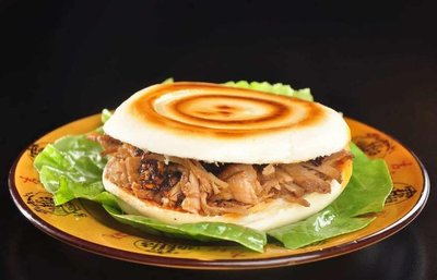 Old Tongguan Rou Jia Mo (卧龙环岛店)