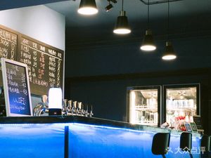 Pingsheng Craft Brewery TAPROOM