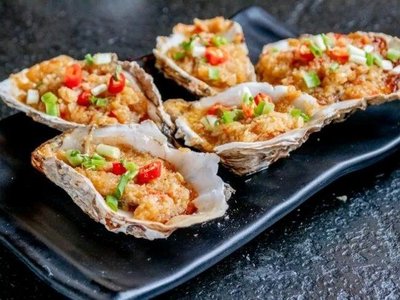 25 o'clock · Home-style Cuisine Restaurant