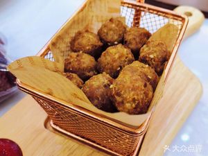 Old Cadre Hongxing Restaurant (No. 9, Liuliqiao North Lane Branch)