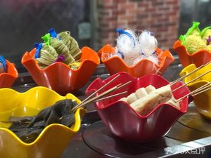 One Yuan Rotating Hot Pot (Lu Gou Bridge Road Store)