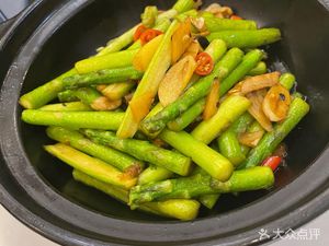 Bantai Hotel Zhong Cuisine (Qili Zhuang Branch)