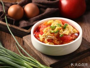 聚香来黄焖鸡米饭排骨米饭(冠京写字楼店)