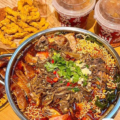 Cao's Duck Neck (Wanda Golden Street Branch)