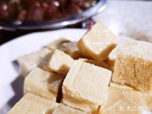 Dōngběi Suān cài Huǒguō