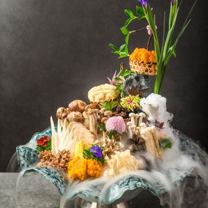 Yi Xi Zhi Di Si He Yuan · Shan Zhen Si Yan