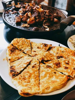 Qingzhen Kao Rou Hou