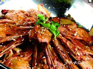 Ba Shu Gan Guo Ya Tou (852 Station Store)