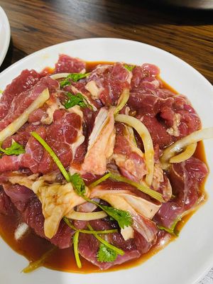 Xiao Hu Zi Mud-Furnace Roasted Meat Restaurant