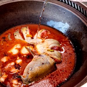 Jianghu Yi Pin Nong Jia Zao Tai Yu (Yongning Gucheng Dian)