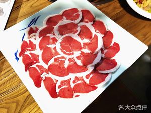 Ya Jia Tong Guo Shuan Rou