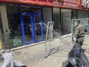 Hai Li - Ji Li Fresh Cut Salmon (Yanjing Store)