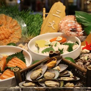 Beijing HuaBin Fairfield Hotel · 8 Yue Restaurant (Yonganli Branch)