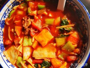 Qing Zhen Gong Long Kuan Old Mala Noodle (Tai Guan Lu Store)