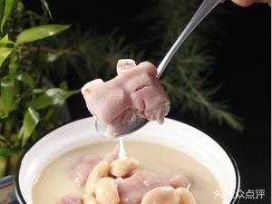 Huang Yin Chef Chengdu Lao Ma Tihua Tang