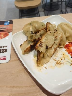 Fei Shu Dumplings (Binjiang Taoyuan Branch)