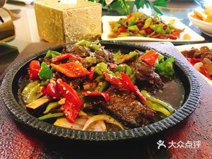 You Will Red Fine Cuisine Restaurant