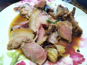 He Xianggu Braised Dishes (Zhongxin Street)