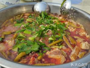 Zhang Ji Carbon Pot BBQ Lobster