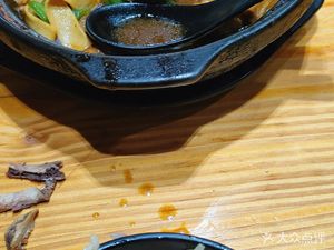 Jiang Xiao Chu Huangfen Chicken Rice (Huagang · Xingfu Cheng Dujuan Garden Branch)