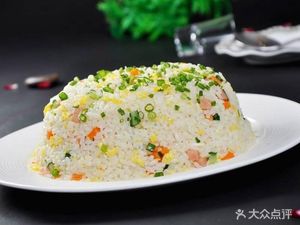 8090 Street Food - Liangpi and Roujiamo