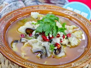 Hui Wei Sour Cabbage Fish (Lantian Road Branch)