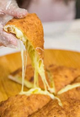 Doub Mama Makes Pizza (Lishui Mingshi Ge Store)