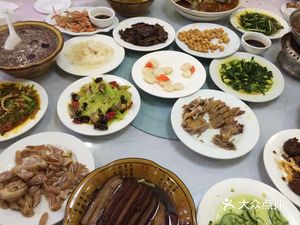 Tianquan Hotel (Huize Shuiyuan Branch)