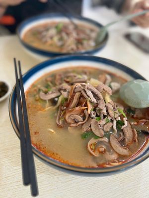 Gubridge Three Delicacies Noodle House